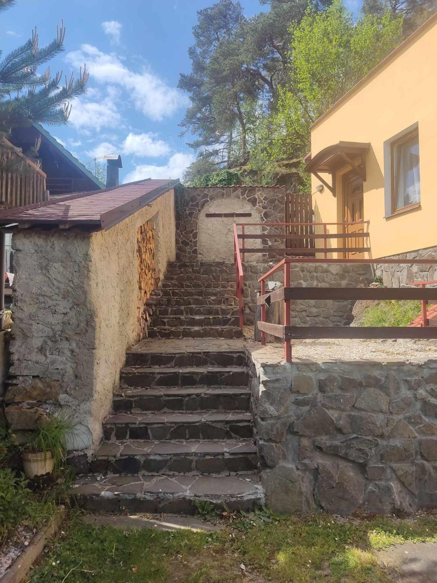 Ubytovani Pod Hradem Dobronice 111 Exterior photo